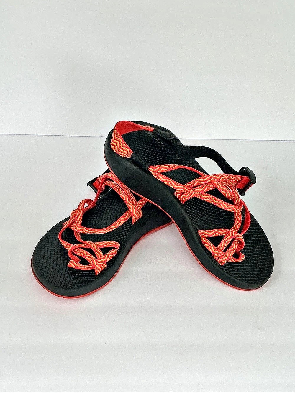 Chaco ZX/2 Cloud Sandals Women's Sport Sandals in Black & Red Like New